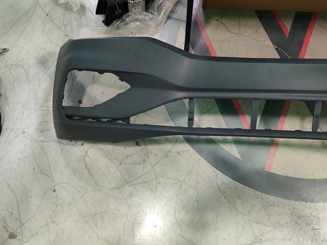 Бампер на авто 561807221FGRU MARKET (OEM)