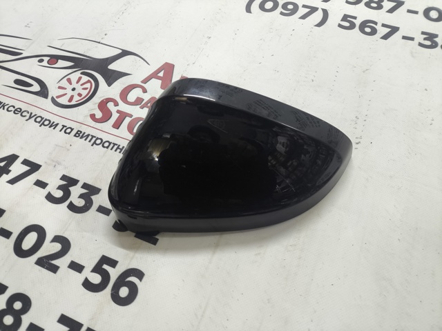 Накладка дзеркала заднього виду, ліва 8W0857527AGRU VAG