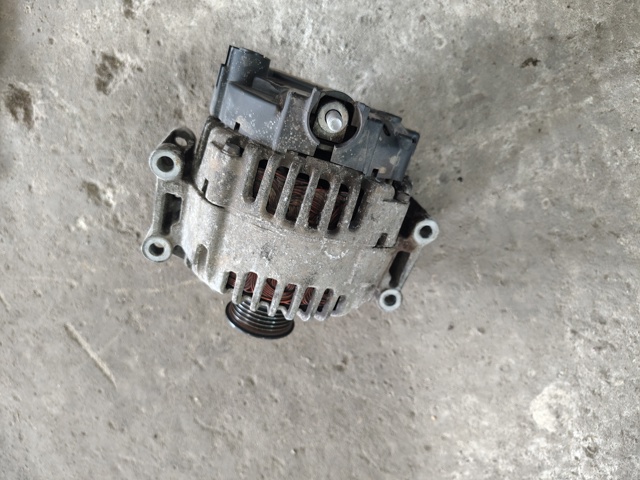 Авто генератор A0009060401 MERCEDES