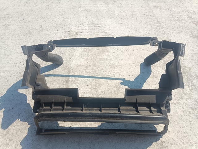 повітропровід радіатора A1645000916 MERCEDES