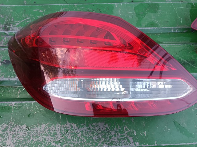 Задня ліва фара A2059061157 MERCEDES