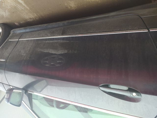 Дверка передня права A2077200205 MERCEDES