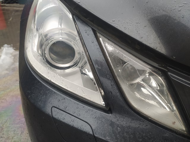 Фара передня права A2078200639 MERCEDES