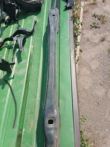 Шина бампера заднього A2126100614 MERCEDES