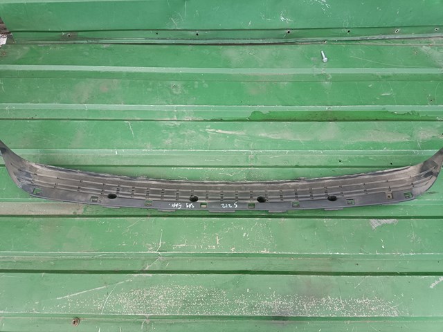 Кронштейн бампера заднього, центральний A2128850665 MERCEDES