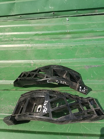 Кронштейн бампера заднього, правий A2128850865 MERCEDES