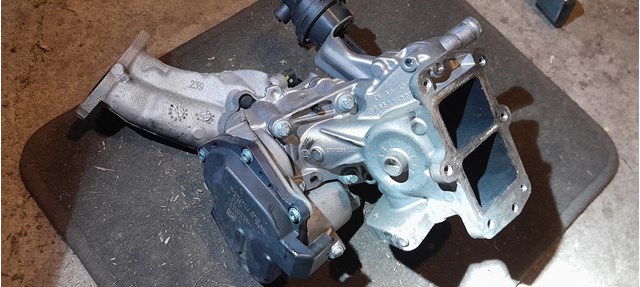 Клапан рециркуляції відпрацьованих газів EGR A6511420067 MERCEDES