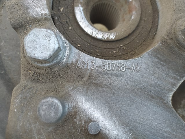 Кулак поворотний правий AG135B758A FORD