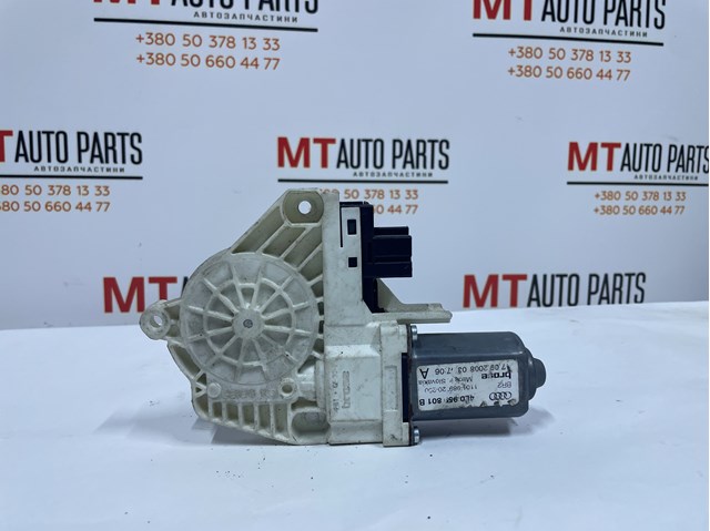 Мотор склопідйомника дверей задніх, лівих 4L0959801B VAG