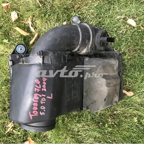 Корпус повітряного фільтра, лівий 7L0128607 VAG