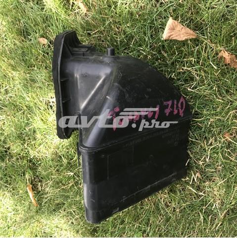 Повітрозабірник повітряного фільтра 7L0819049 VAG