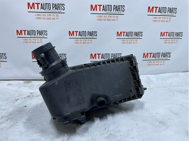 Корпус повітряного фільтра 7P0129601 VAG