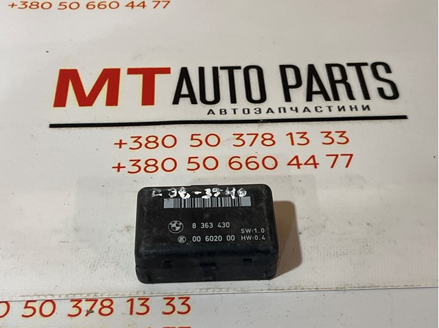 Переднє скло 8363430 BMW