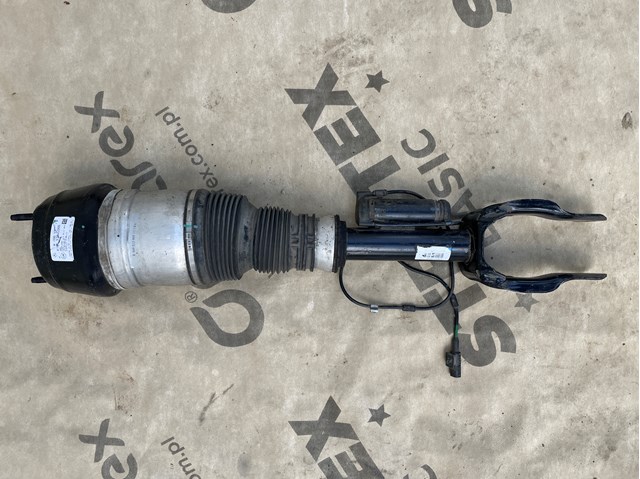 Стійка передня, ліва A1663205566 MERCEDES