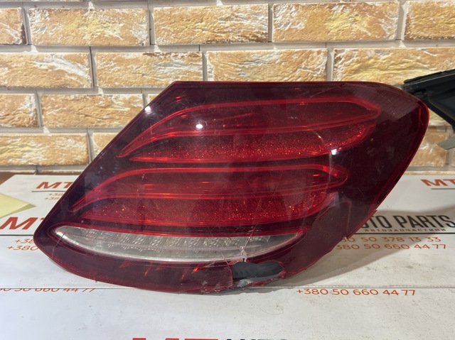 Задній правий стоп A2139067800 MERCEDES