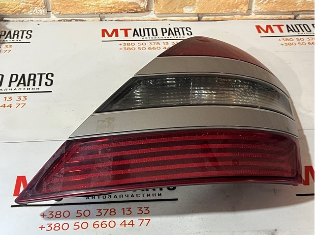 Задні ліхтарі A2218200264 MERCEDES