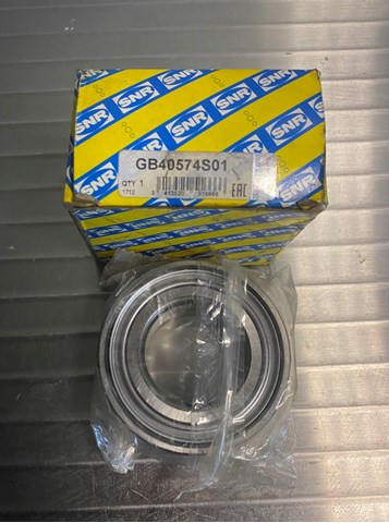 Комплект підшипника маточини колеса GB40574S01 SNR