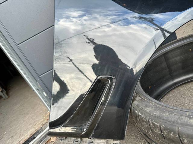 Переднє праве крило 41009621596 BMW