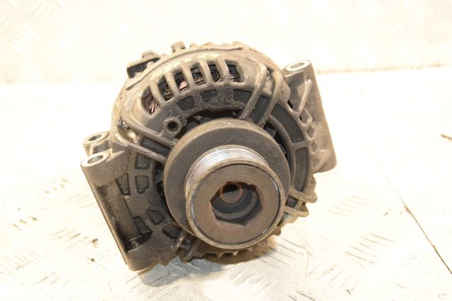 Генератор автомобільний 0124415041 RENAULT