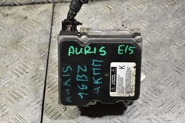 Блок управління АБС (ABS) 0265235065 TOYOTA