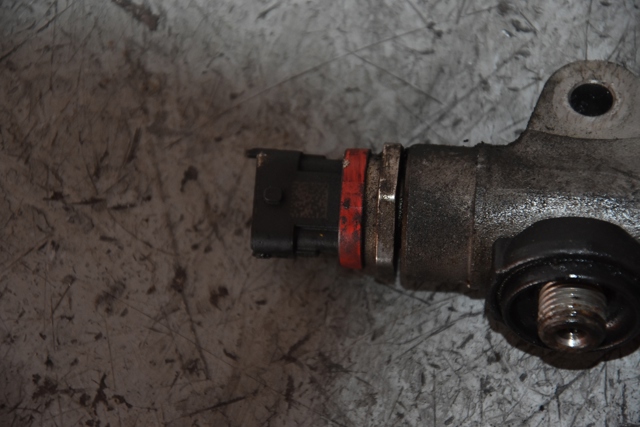 Датчик тиску палива 0281002840 OPEL