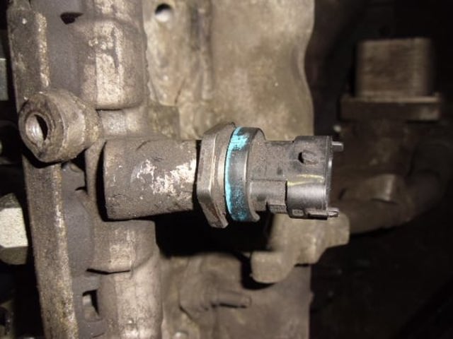 Датчик тиску палива 0281006036 NISSAN