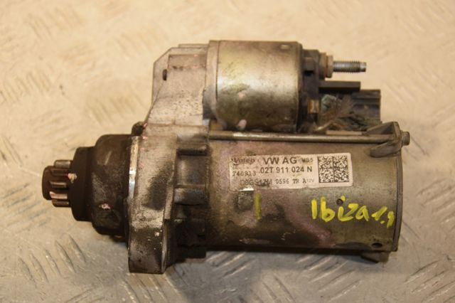 Стартер автомобільний 02T911024N VAG