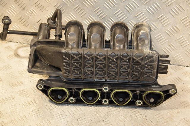 Колектор впускний 036129711FQ VAG