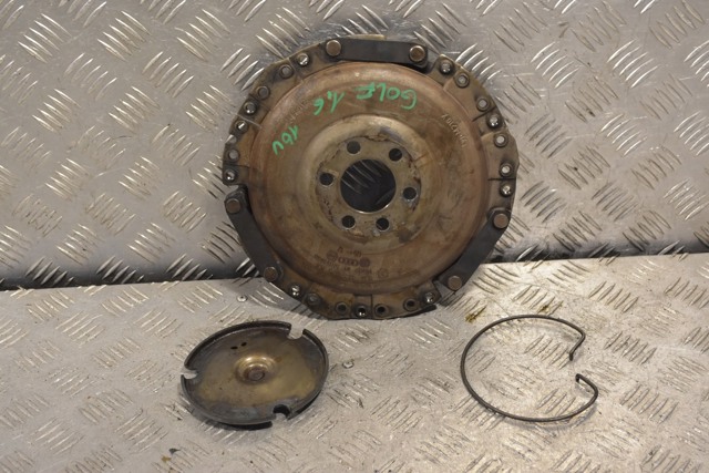 Корзина зчеплення 036141025KX VAG