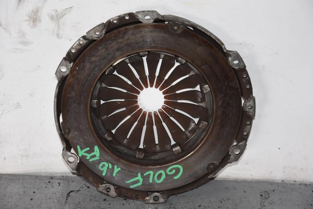 Натискний диск зчеплення 036141026 VAG