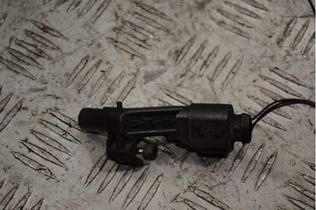 Обмежувач частоти обертання колінчастого вала двигуна 036906433A VAG