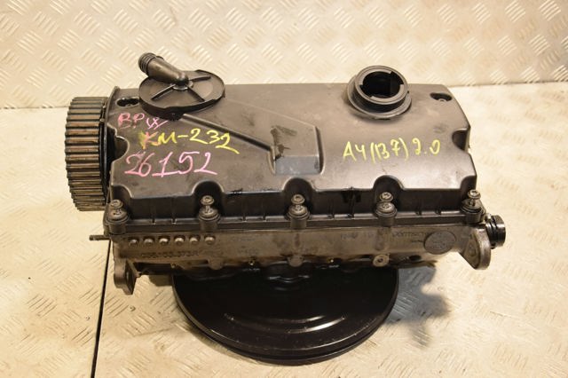 ГБЦ мотора 038103373R VAG