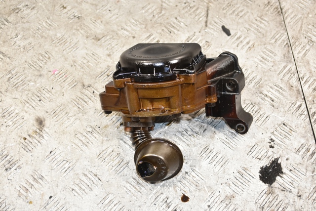 Маслонасос 03C115105H VAG