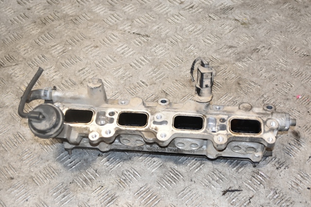 Колектор впускний нижній 03C133204AA VAG
