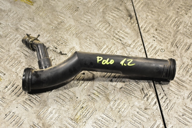 Шланг/патрубок водяного насосу, приймальний 03E121065A VAG