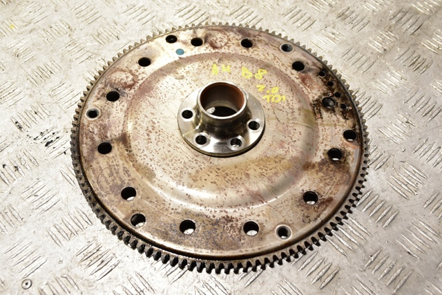Маховик двигуна 03G105323K VAG