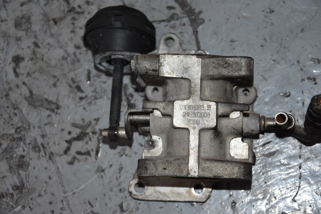 Регулююча заслонка EGR 03G131063B VAG