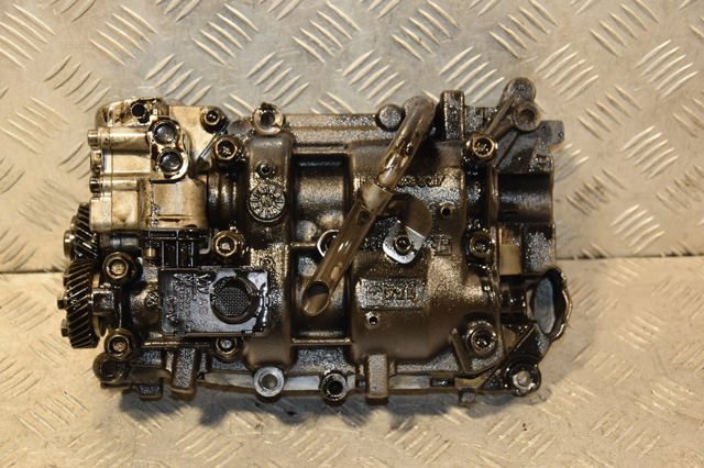 Насос масляний 03L115105F VAG