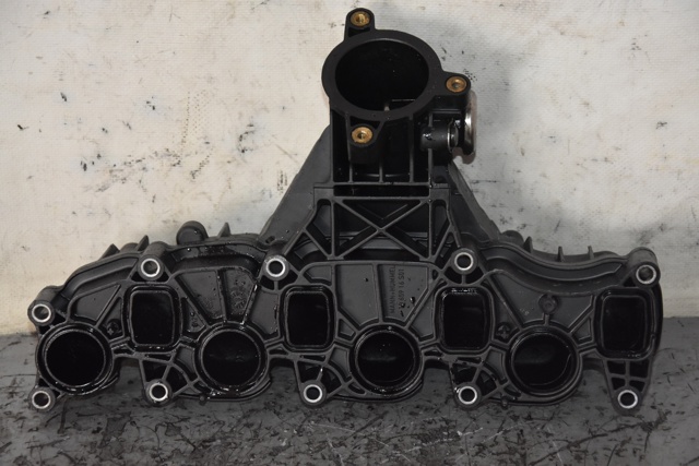 Колектор впускний 03L129711AF VAG
