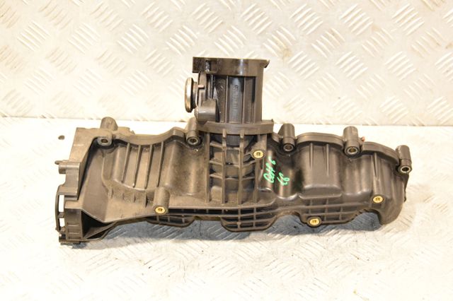 Колектор впускний 03L129711AQ VAG