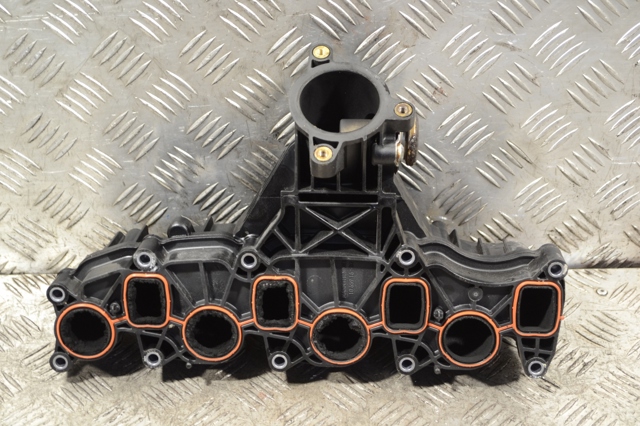 Колектор впускний 03L129711BA VAG