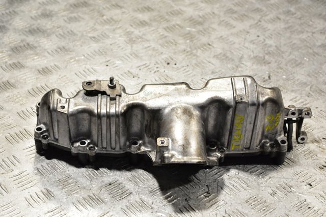 Колектор впускний 03L129711E VAG