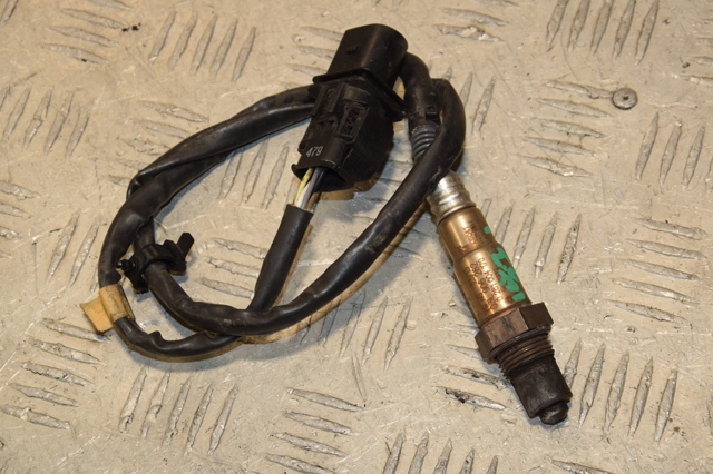 Лямбда зонд, датчик кисню до каталізатора 03L906262M VAG