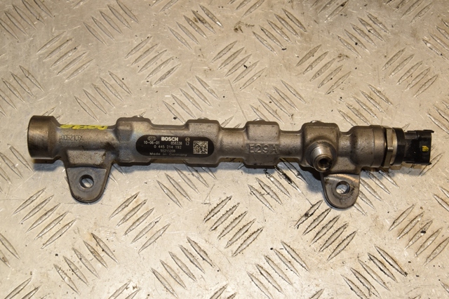 Розподільник палива 0445214192 FIAT