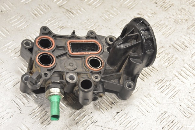 Корпус маслофільтра 04B115389B VAG