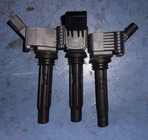 Котушка запалювання 04C905110J VAG