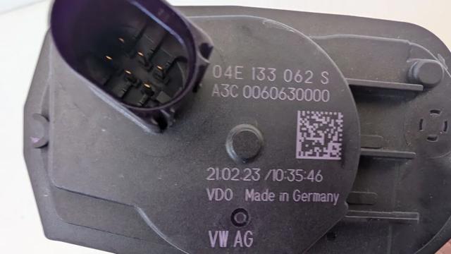 Блок дросельної заслінки 04E133062S VAG