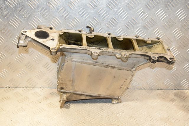 Колектор впускний 04L129766S VAG