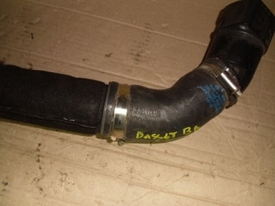 Шланг/патрубок інтеркуллера 04L145828G VAG