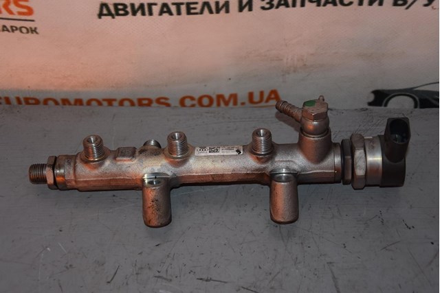 Розподільник палива (рампа), правий 059130090CN PORSCHE